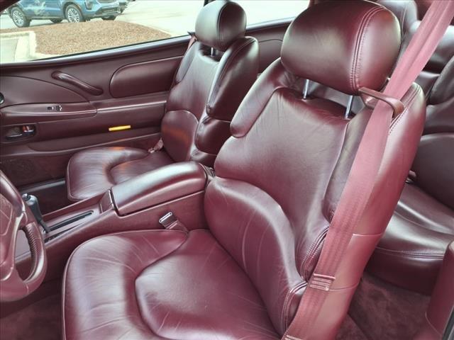 1995 Buick Riviera Vehicle Photo in HENDERSON, NC 27536-2966