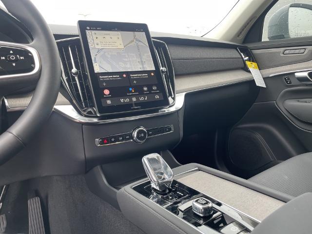 2025 Volvo XC90 Vehicle Photo in Grapevine, TX 76051