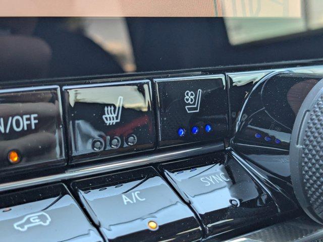 2025 Chevrolet Colorado Vehicle Photo in BRUNSWICK, GA 31525-1881