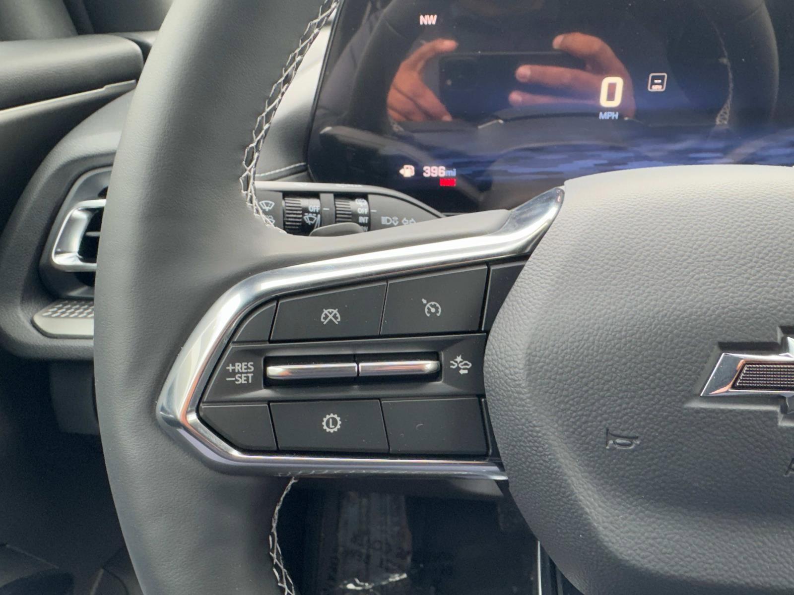 2025 Chevrolet Traverse Vehicle Photo in LOS ANGELES, CA 90007-3794