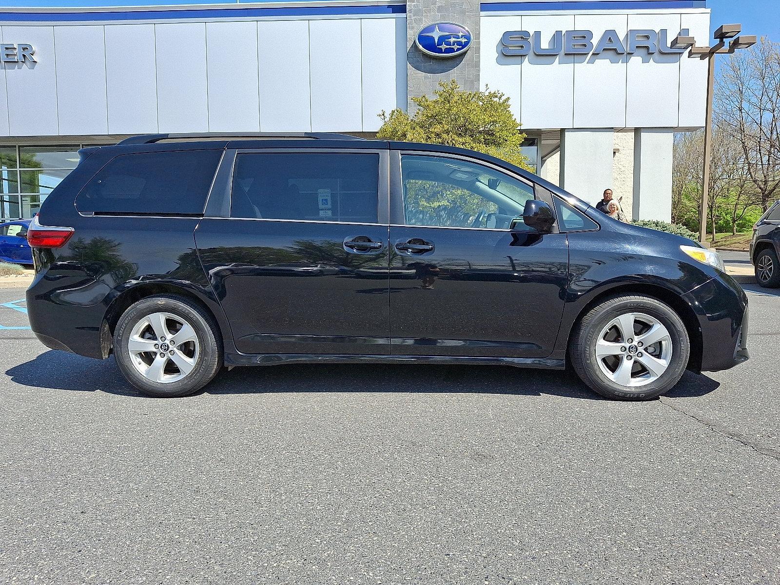 2018 Toyota Sienna Vehicle Photo in BETHLEHEM, PA 18017