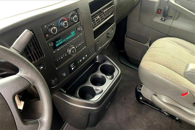 2021 Chevrolet Express Passenger 3500 Vehicle Photo in TOPEKA, KS 66609-0000