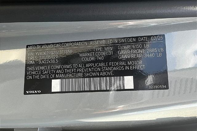 2025 Volvo XC90 Vehicle Photo in Grapevine, TX 76051