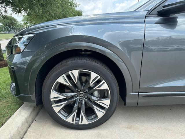 2025 Audi Q8 Vehicle Photo in HOUSTON, TX 77090