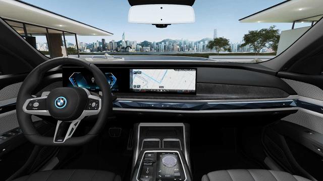 2025 BMW 750e xDrive Vehicle Photo in GRAPEVINE, TX 76051