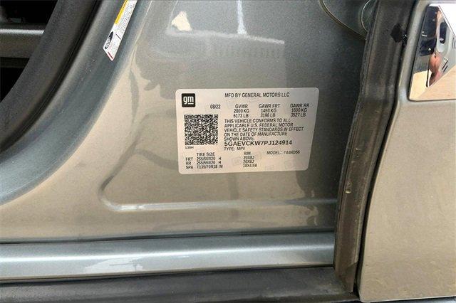 2023 Buick Enclave Vehicle Photo in TOPEKA, KS 66609-0000