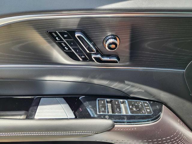 2025 Cadillac LYRIQ Vehicle Photo in HOUSTON, TX 77079