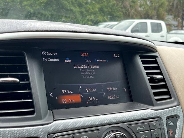 2017 Nissan Pathfinder Vehicle Photo in Savannah, GA 31419