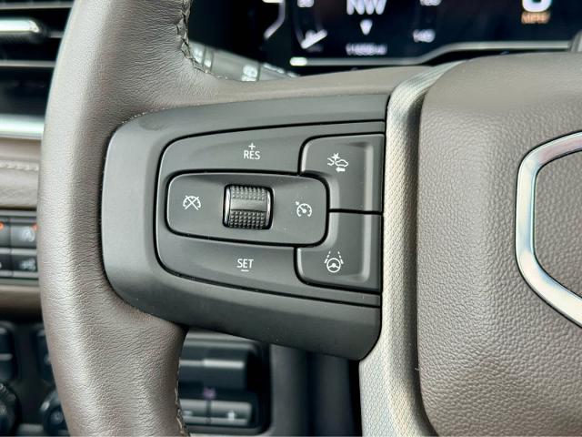 2024 GMC Yukon XL Vehicle Photo in DALLAS, TX 75209-3016