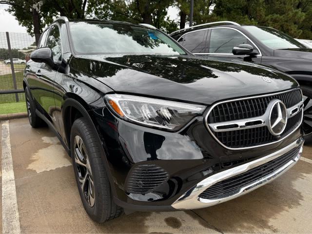 2025 Mercedes-Benz GLC Vehicle Photo in HOUSTON, TX 77079