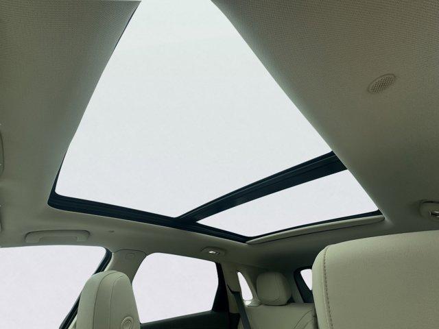 2025 Cadillac XT5 Vehicle Photo in LEOMINSTER, MA 01453-2952