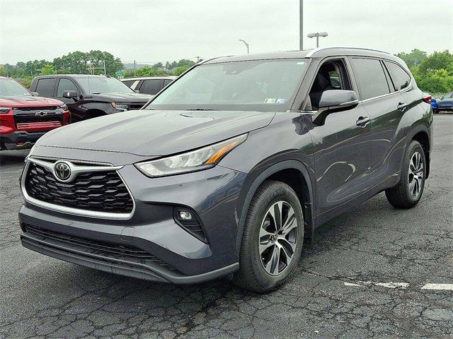 2020 Toyota Highlander Vehicle Photo in LANCASTER, PA 17601-0000