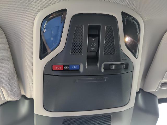 2025 Subaru Outback Vehicle Photo in Green Bay, WI 54304