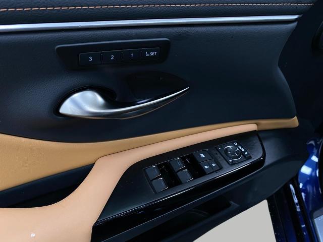 2025 Lexus ES 300h Vehicle Photo in Appleton, WI 54913