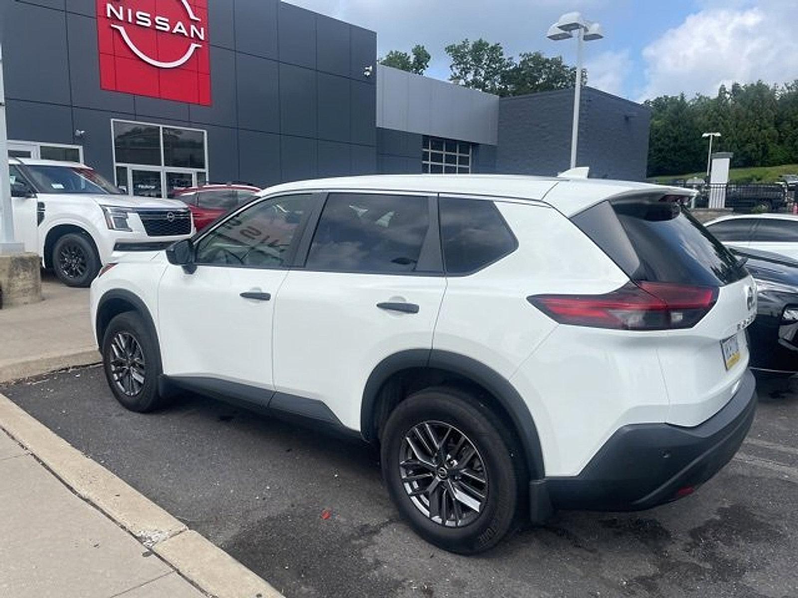2021 Nissan Rogue Vehicle Photo in Jenkintown, PA 19046