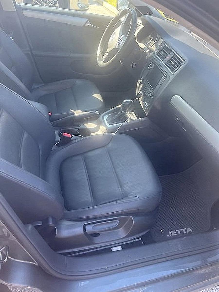 2012 Volkswagen Jetta Sedan Vehicle Photo in Trevose, PA 19053
