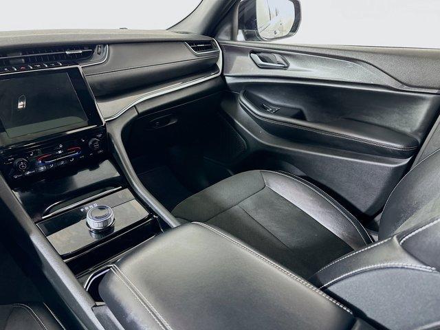 2023 Jeep Grand Cherokee Vehicle Photo in Doylsetown, PA 18901