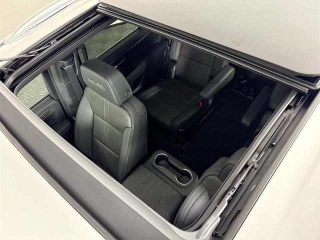 2025 Chevrolet Tahoe Vehicle Photo in PUYALLUP, WA 98371-4149