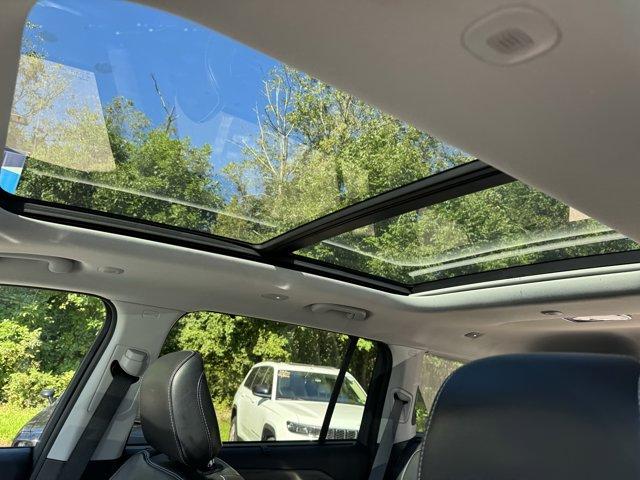 2022 Jeep Grand Cherokee L Vehicle Photo in Doylsetown, PA 18901