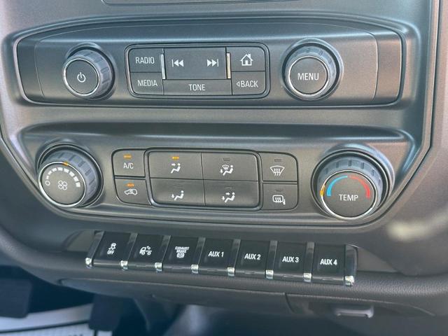 2024 Chevrolet Silverado 5500 HD Vehicle Photo in COLUMBIA, MO 65203-3903