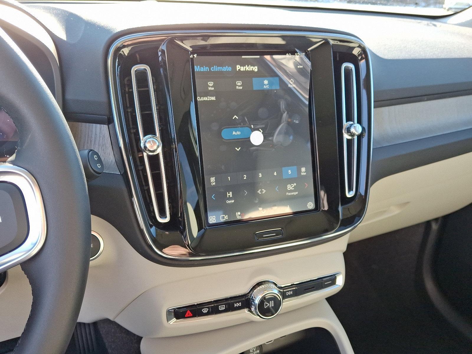 2025 Volvo XC40 Vehicle Photo in Trevose, PA 19053