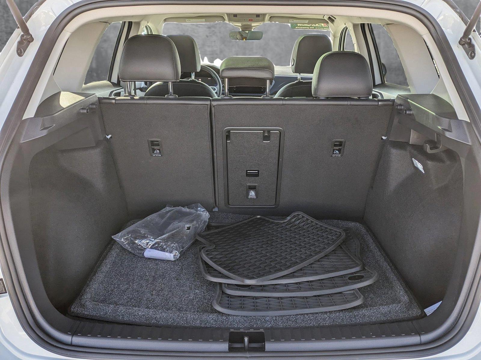 2024 Volkswagen Taos Vehicle Photo in Rockville, MD 20852