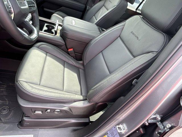 2025 GMC Yukon Vehicle Photo in ALBERTVILLE, AL 35950-0246