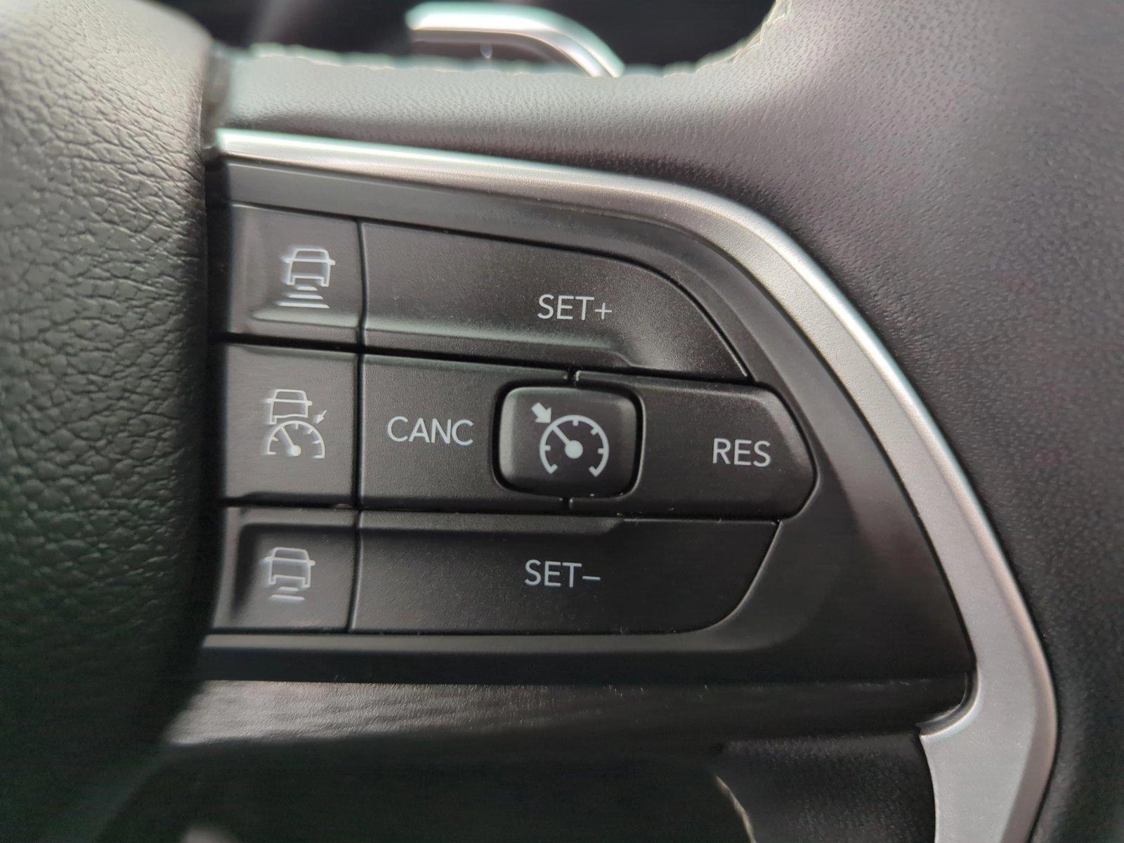 2024 Jeep Grand Cherokee L Vehicle Photo in Memphis, TN 38125