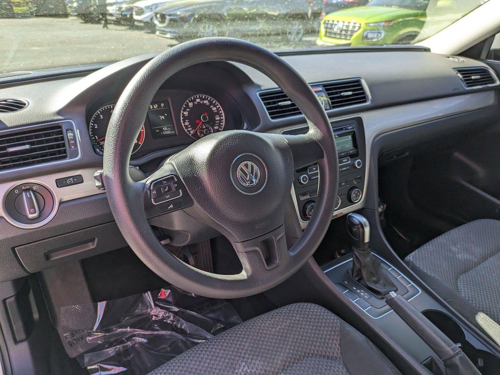 2015 Volkswagen Passat Vehicle Photo in GREENACRES, FL 33463-3207