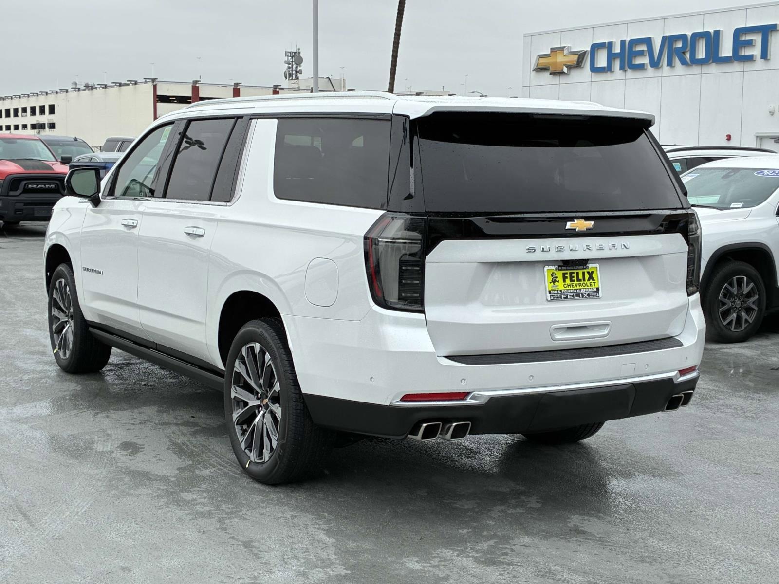 2025 Chevrolet Suburban Vehicle Photo in LOS ANGELES, CA 90007-3794