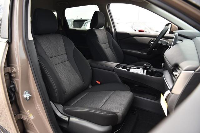 2025 Nissan Rogue Vehicle Photo in Ballwin, MO 63011