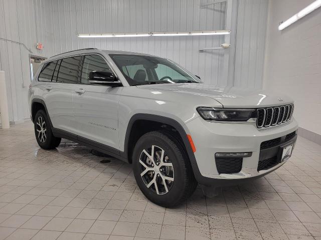 2023 Jeep Grand Cherokee L Vehicle Photo in NEENAH, WI 54956-2243