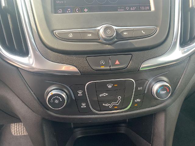 2022 Chevrolet Equinox Vehicle Photo in MOON TOWNSHIP, PA 15108-2571