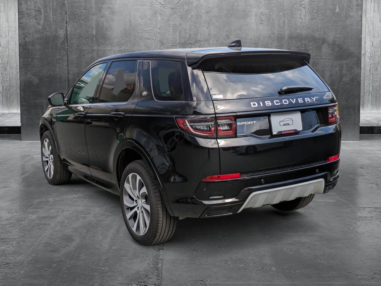 2025 Land Rover Discovery Sport Vehicle Photo in Bethesda, MD 20852