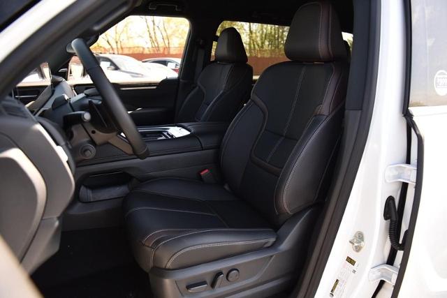 2025 Nissan Armada Vehicle Photo in Ballwin, MO 63011