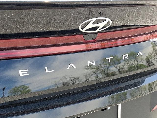 2025 Hyundai ELANTRA Hybrid Vehicle Photo in Harrisburg, PA 17111