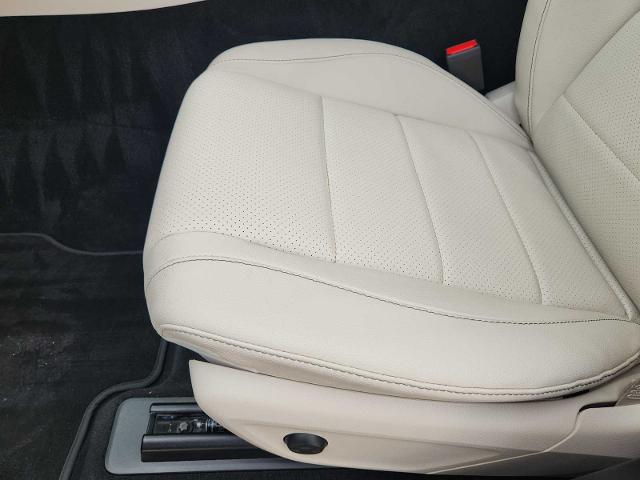 2025 Mercedes-Benz GLS Vehicle Photo in HOUSTON, TX 77079