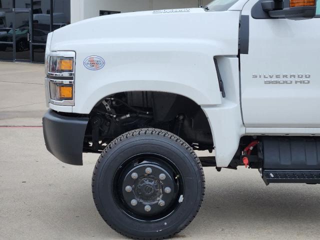 2024 Chevrolet Silverado Chassis Cab Vehicle Photo in LEWISVILLE, TX 75067