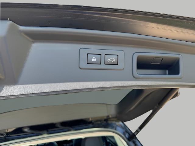 2022 Subaru Outback Vehicle Photo in Oshkosh, WI 54904