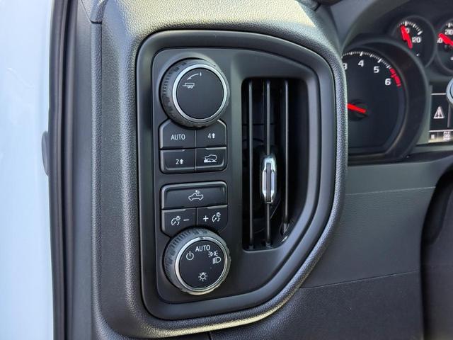 2025 Chevrolet Silverado 1500 Vehicle Photo in COLUMBIA, MO 65203-3903
