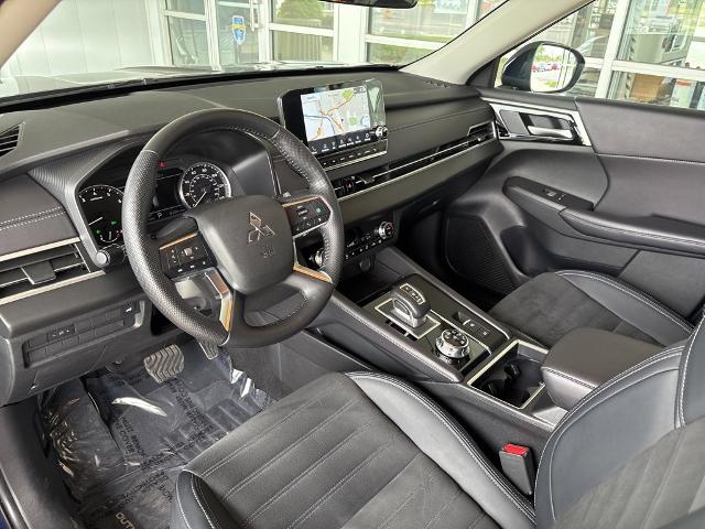 2023 Mitsubishi Outlander Vehicle Photo in MANHATTAN, KS 66502-5036