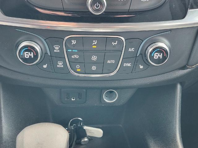 2021 Chevrolet Traverse Vehicle Photo in GREEN BAY, WI 54304-5303