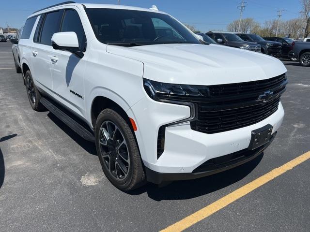 2023 Chevrolet Suburban Vehicle Photo in GREEN BAY, WI 54304-5303