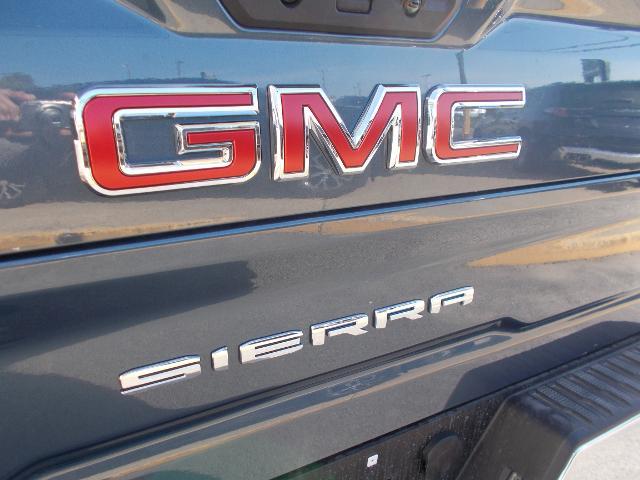 2025 GMC Sierra 3500HD Vehicle Photo in LOWELL, MA 01852-4336
