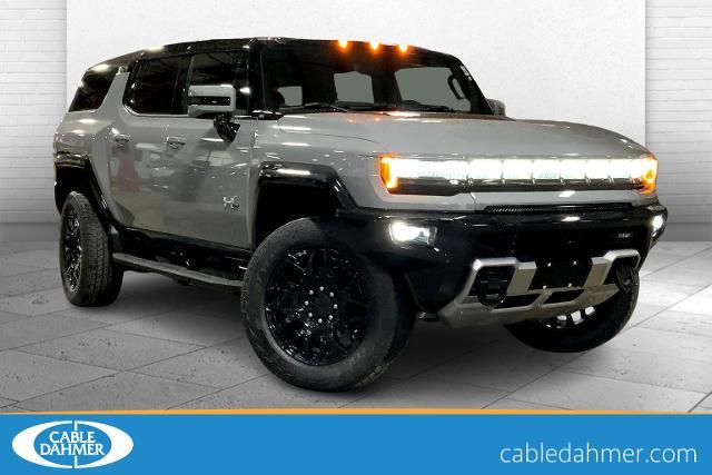 2025 GMC HUMMER EV SUV Vehicle Photo in KANSAS CITY, MO 64114-4545