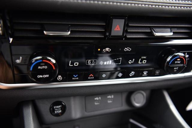2025 Nissan Rogue Vehicle Photo in Ballwin, MO 63011
