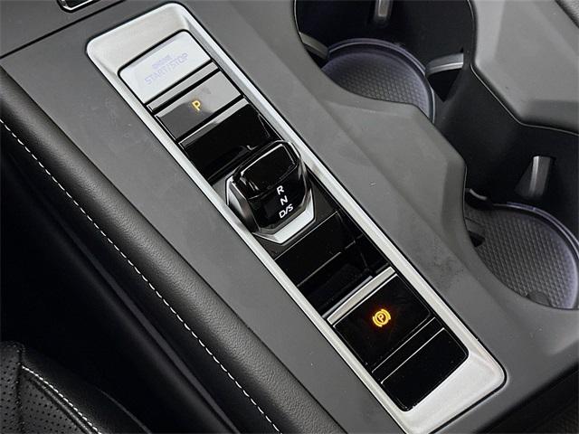 2024 Volkswagen Atlas Vehicle Photo in Puyallup, WA 98371