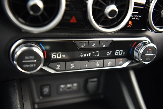 2025 Nissan Sentra Vehicle Photo in Ballwin, MO 63011