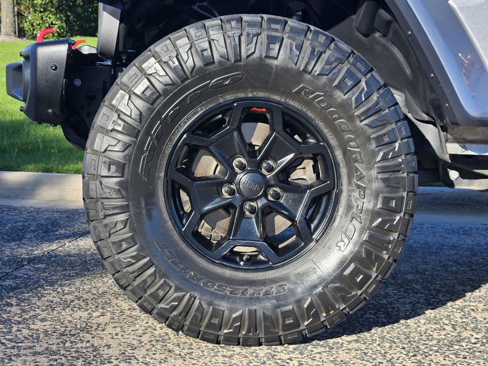 2020 Jeep Gladiator Vehicle Photo in Fort Worth, TX 76132