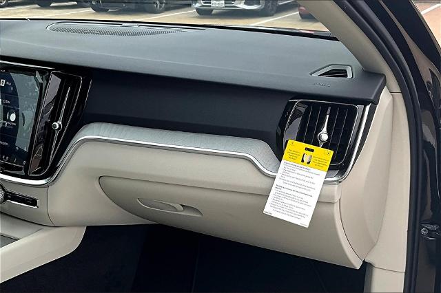 2025 Volvo V60 Cross Country Vehicle Photo in Houston, TX 77007